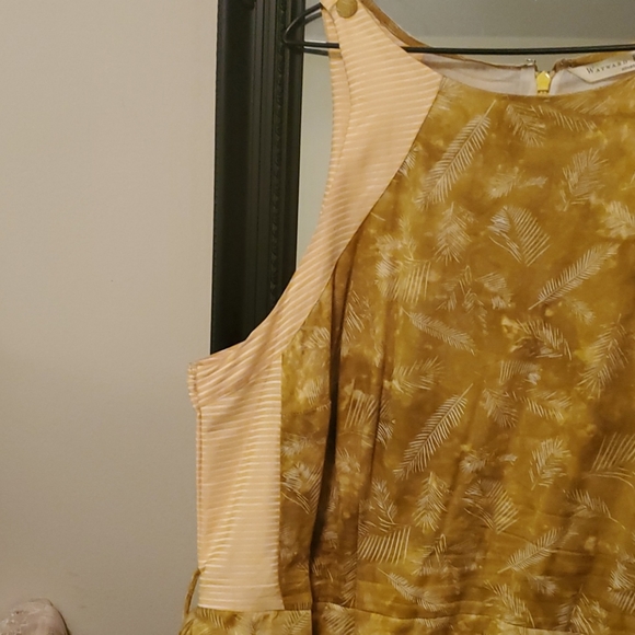 Yellow dress - Picture 2 of 5